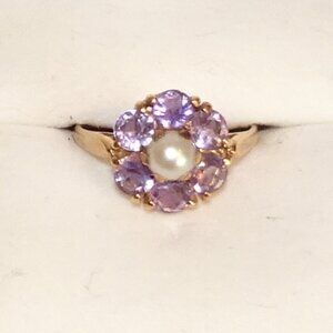 Amethyst & pearl ring, 9K gold. Vintage